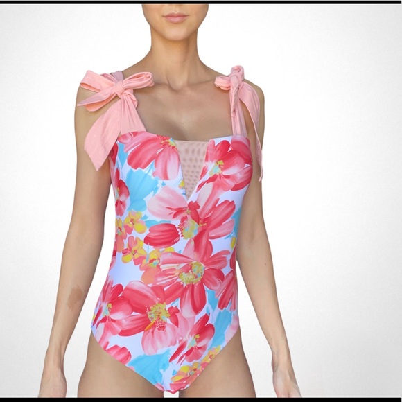 Last One NEW FLORAL SWIMSUIT - SIZE SMALL - Picture 4 of 5